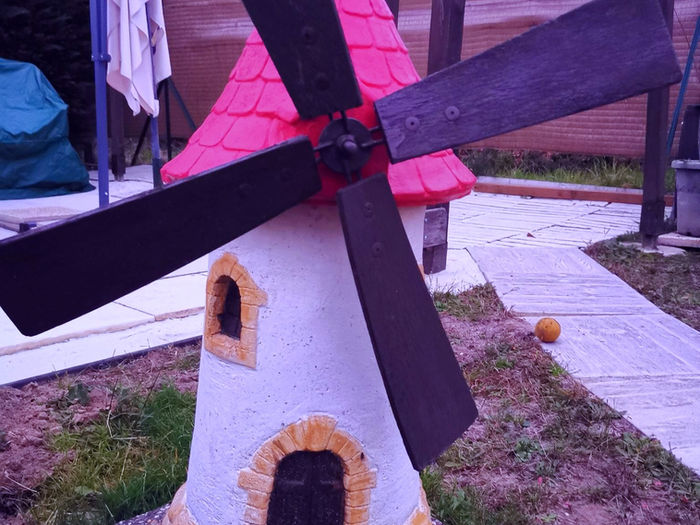 Un moulin dans le jardin, à Cazats
